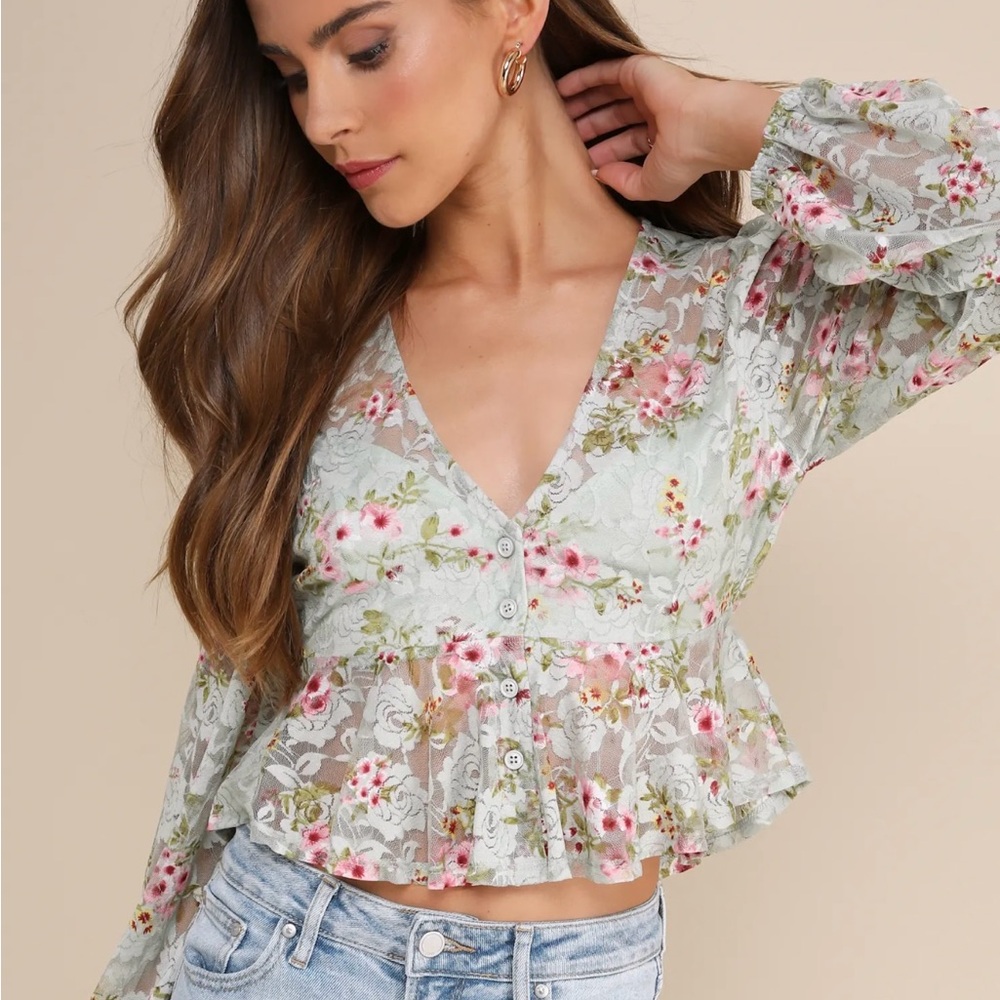 Lulu's Green and Pink Puff Sleeve Crop Blouse